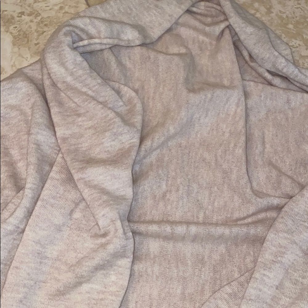💕Beautiful sweater 💕 - Picture 4 of 4
